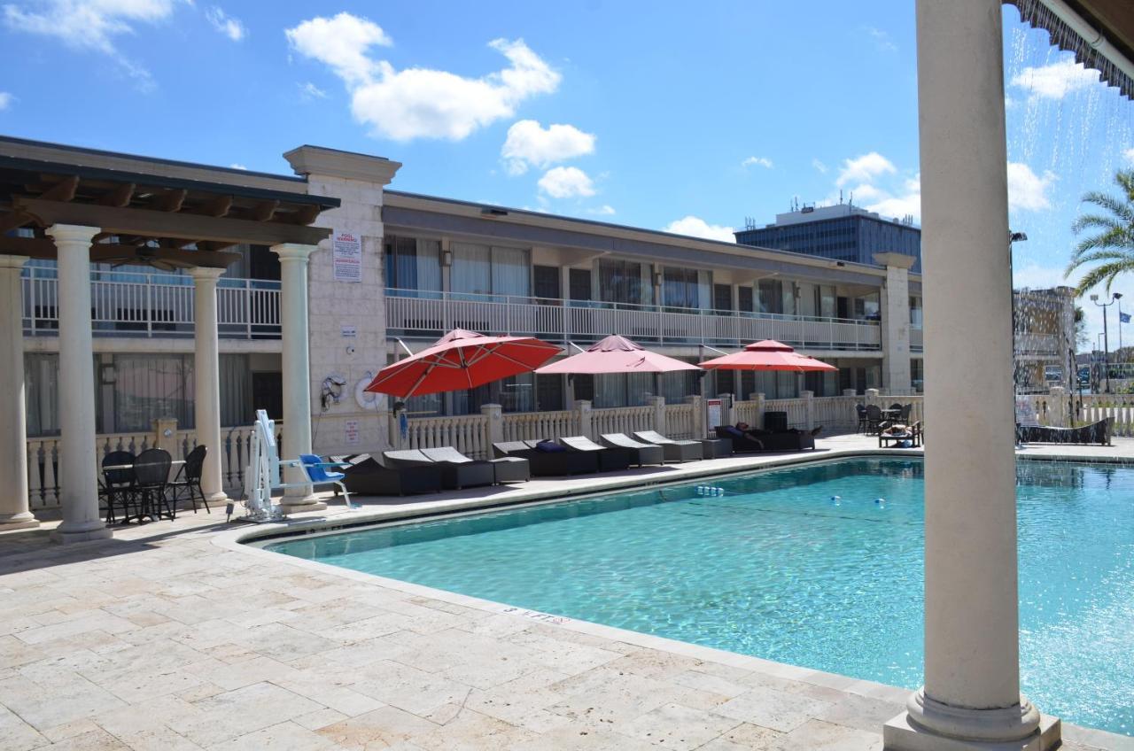 Quality Inn And Conference Center Tampa-Brandon Heartland Ngoại thất bức ảnh