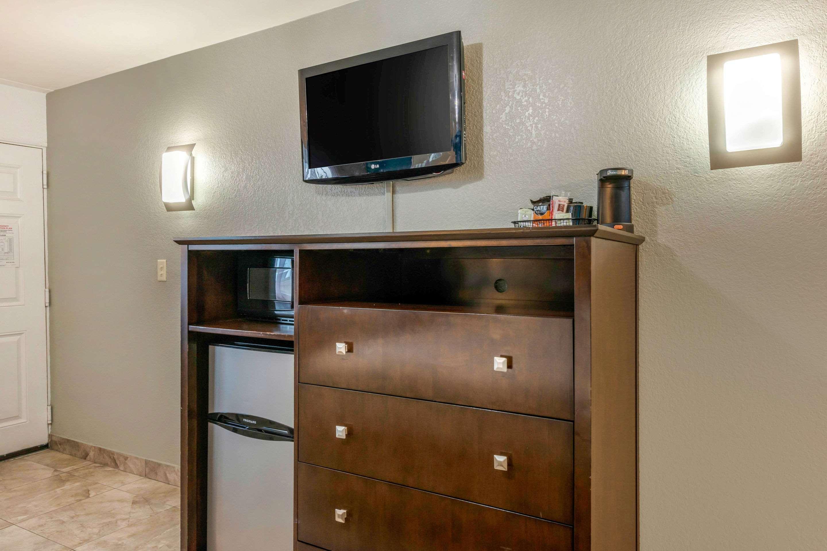 Quality Inn And Conference Center Tampa-Brandon Heartland Ngoại thất bức ảnh