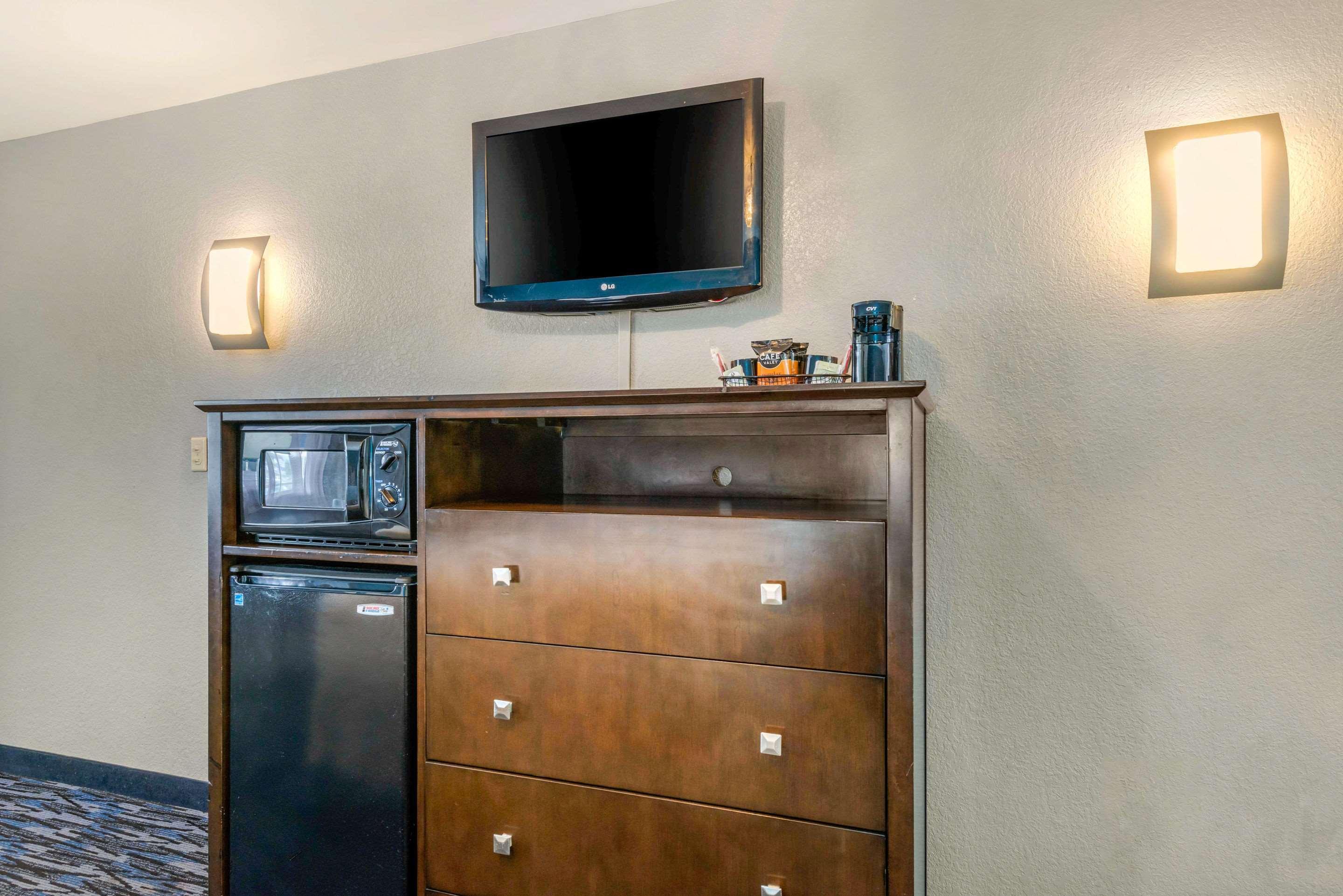 Quality Inn And Conference Center Tampa-Brandon Heartland Ngoại thất bức ảnh