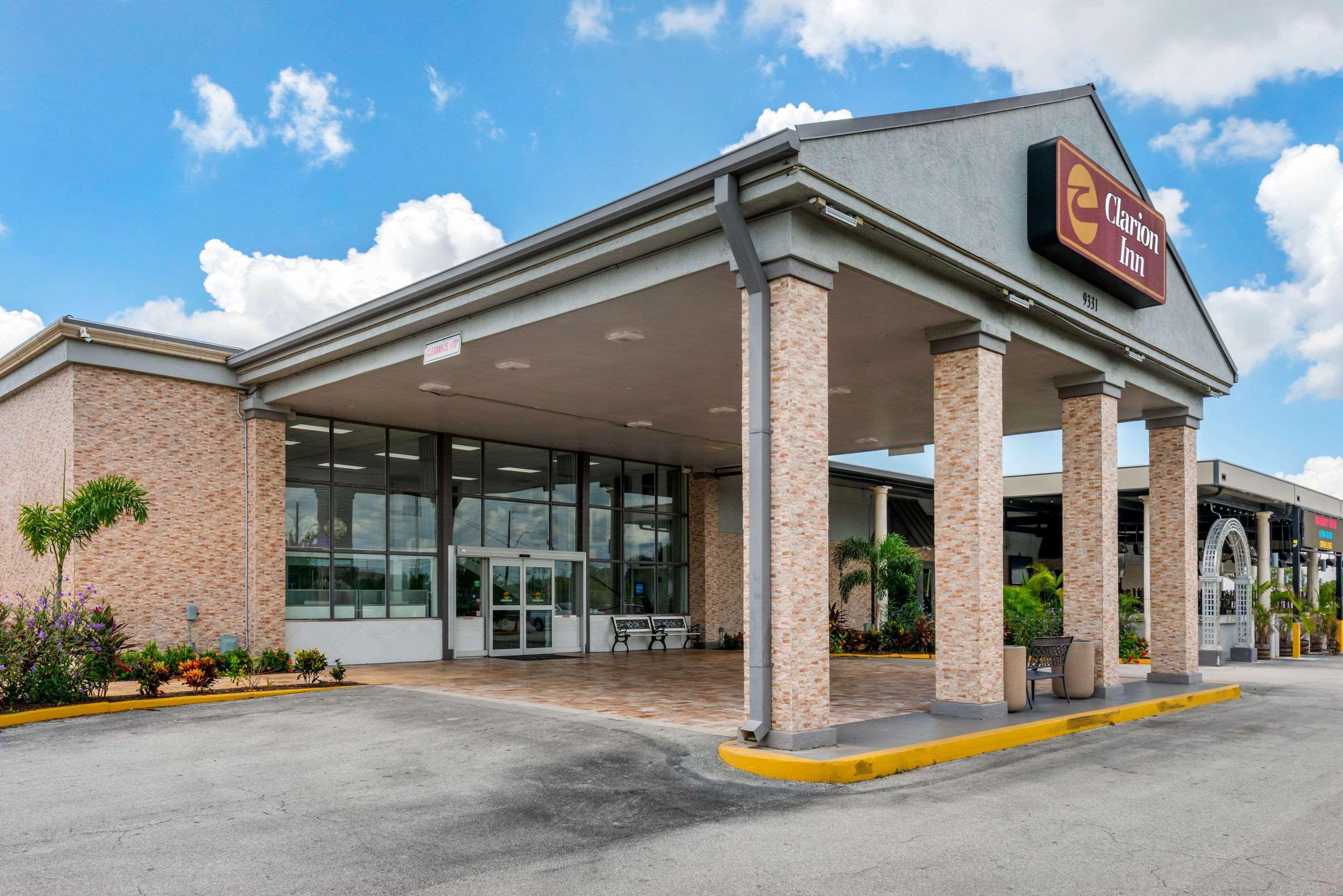 Quality Inn And Conference Center Tampa-Brandon Heartland Ngoại thất bức ảnh