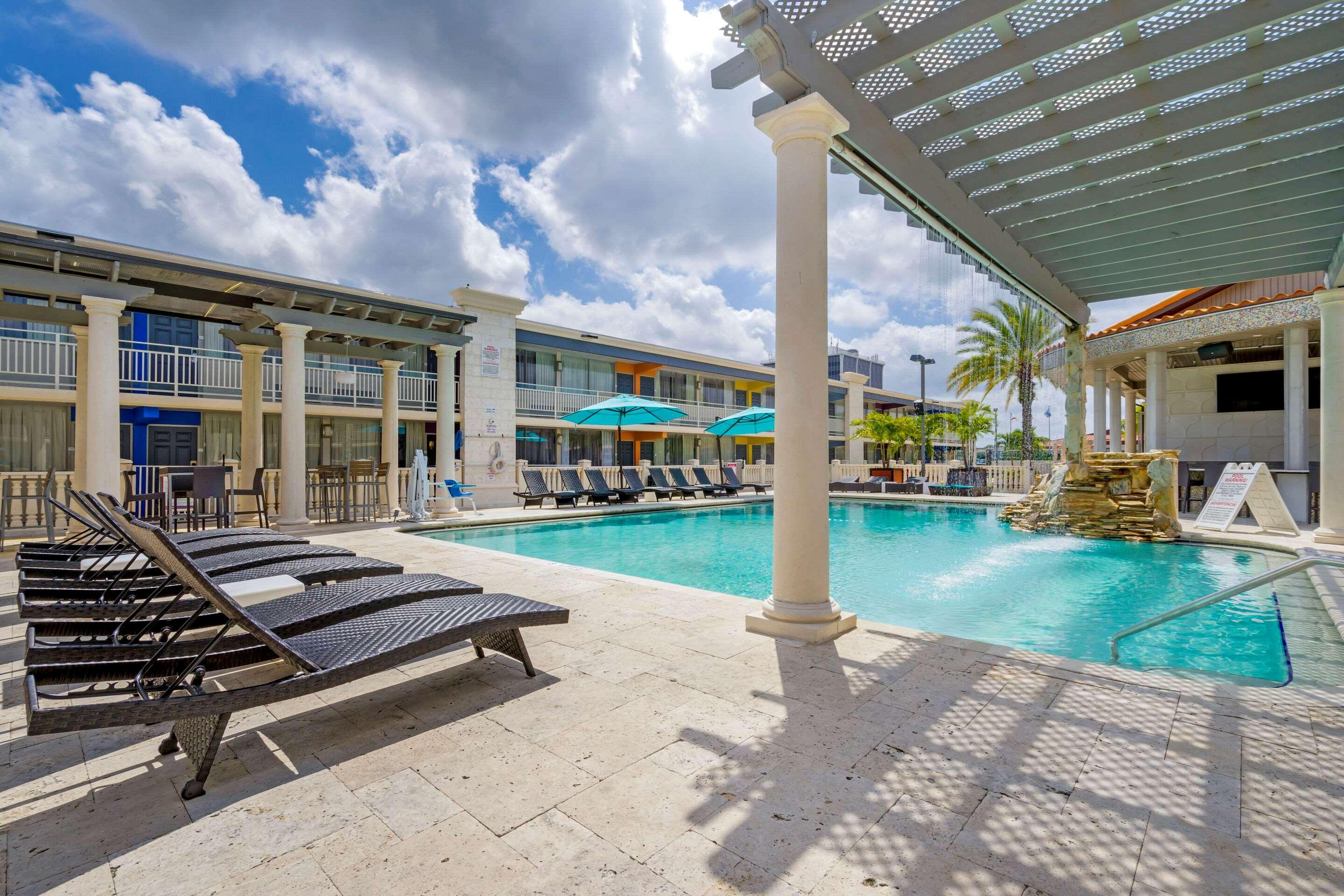 Quality Inn And Conference Center Tampa-Brandon Heartland Ngoại thất bức ảnh