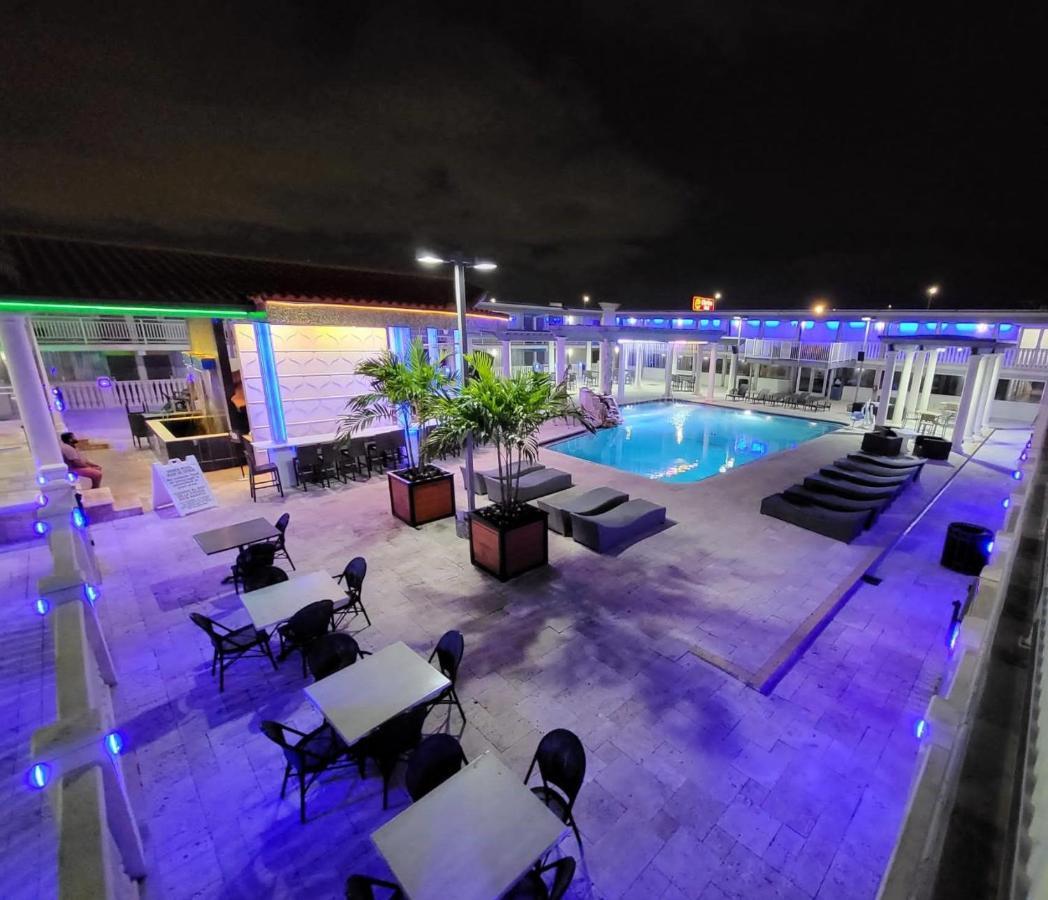 Quality Inn And Conference Center Tampa-Brandon Heartland Ngoại thất bức ảnh