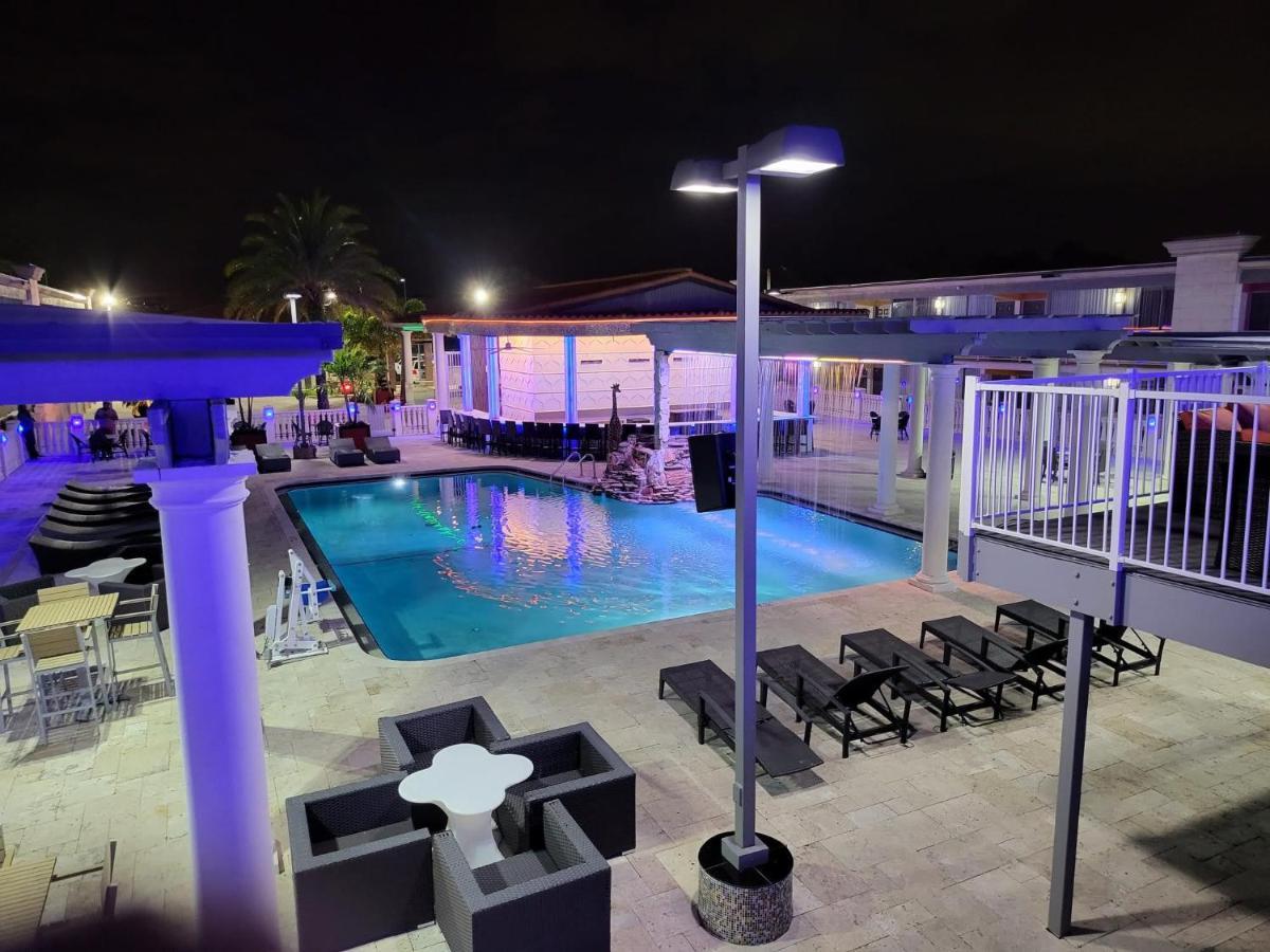 Quality Inn And Conference Center Tampa-Brandon Heartland Ngoại thất bức ảnh
