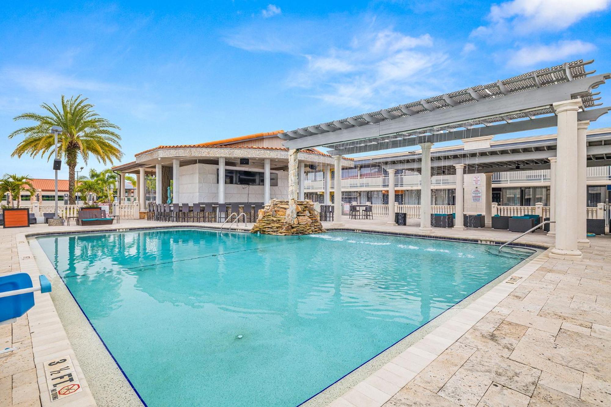 Quality Inn And Conference Center Tampa-Brandon Heartland Ngoại thất bức ảnh