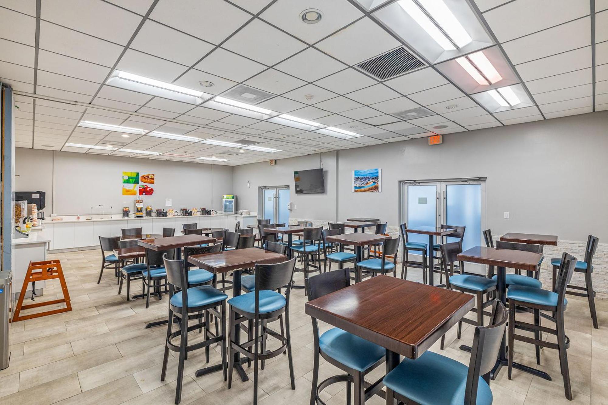 Quality Inn And Conference Center Tampa-Brandon Heartland Ngoại thất bức ảnh
