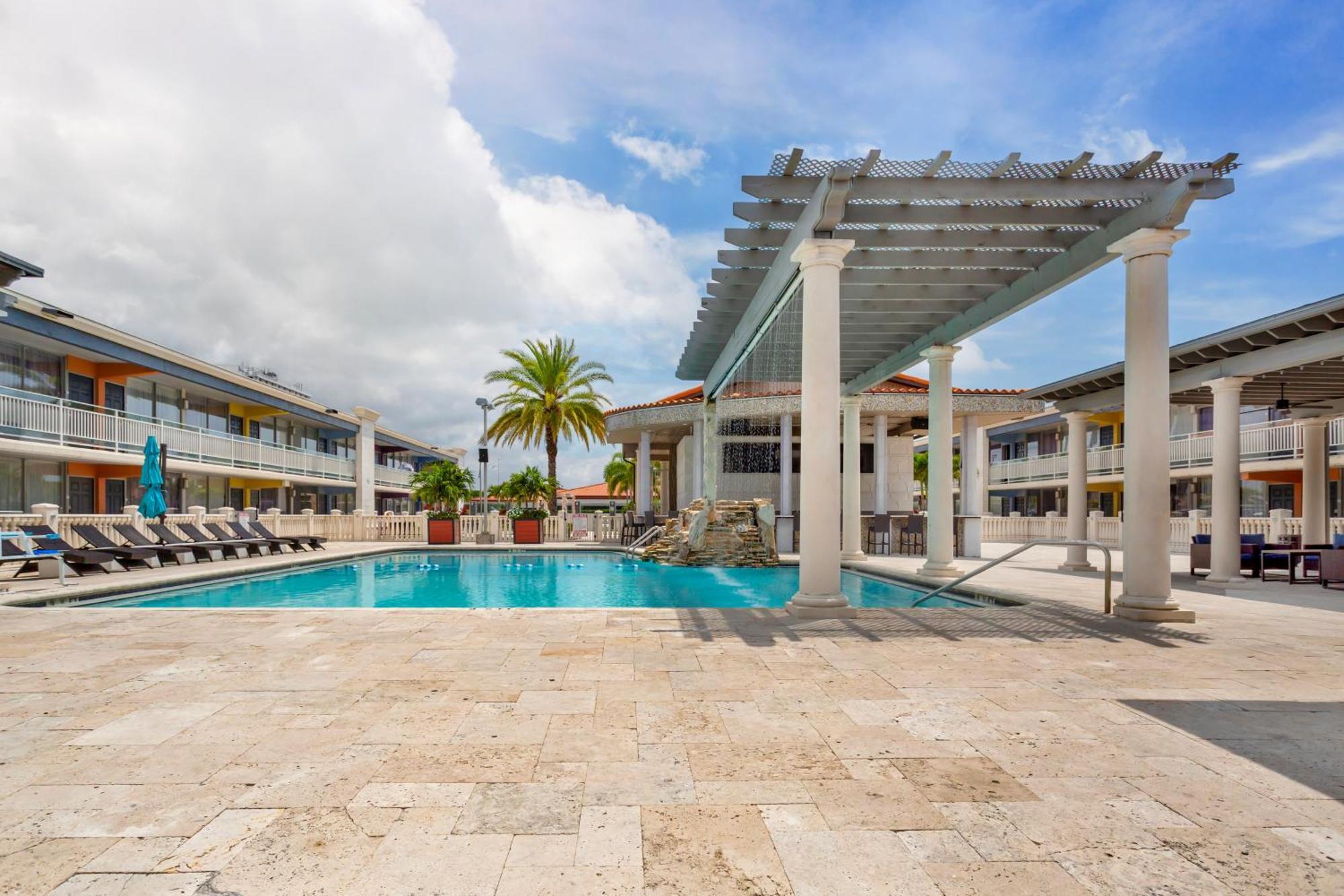 Quality Inn And Conference Center Tampa-Brandon Heartland Ngoại thất bức ảnh